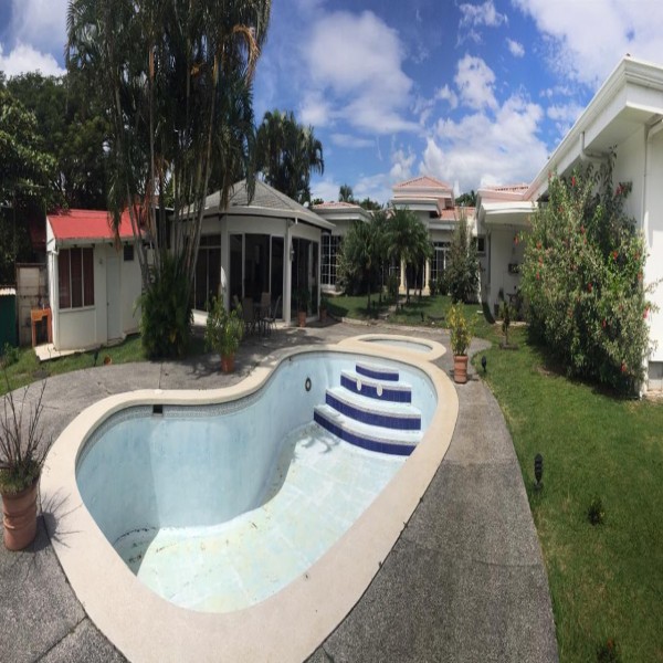 Galeria CASA EN LINDORA DE SANTA ANA